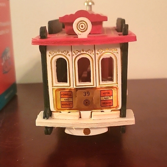 SAN FRANCISCO CABLE CAR WOOD MODEL WITH ORIGINAL BOX - Picture 3 of 9